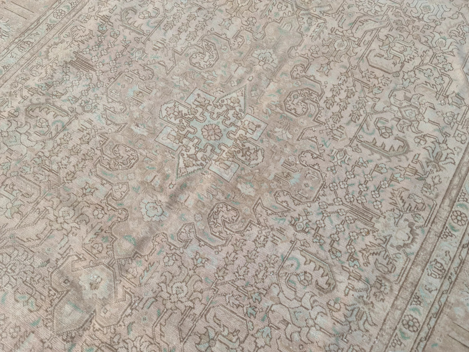 XL Vintage Turkish Accent Area Rug 6.3 x 9.7 ft