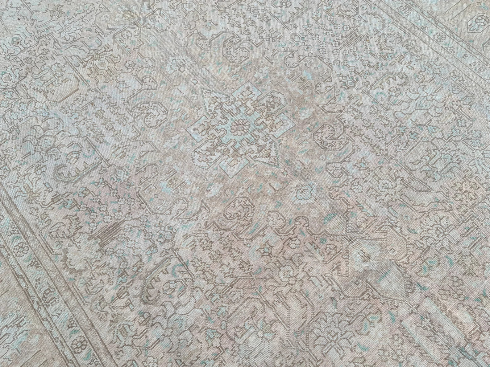 XL Vintage Turkish Accent Area Rug 6.3 x 9.7 ft