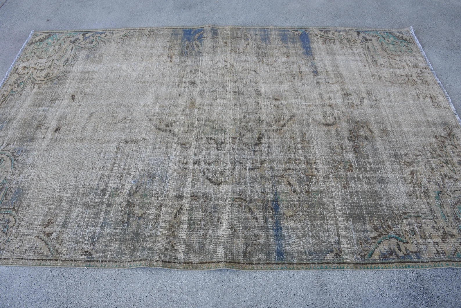 XL Vintage Turkish Accent Area Rug 5.1 x 7.7 ft