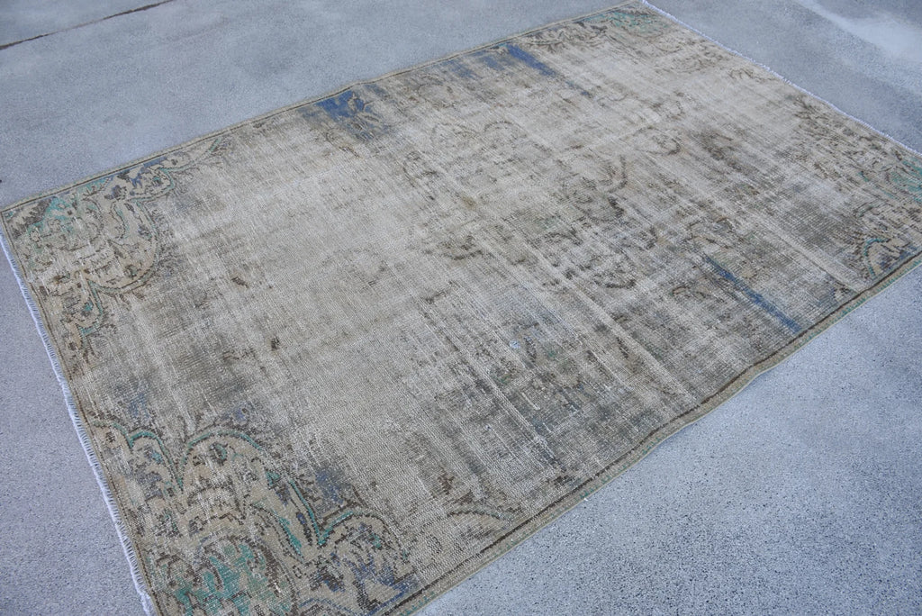 XL Vintage Turkish Accent Area Rug 5.1 x 7.7 ft
