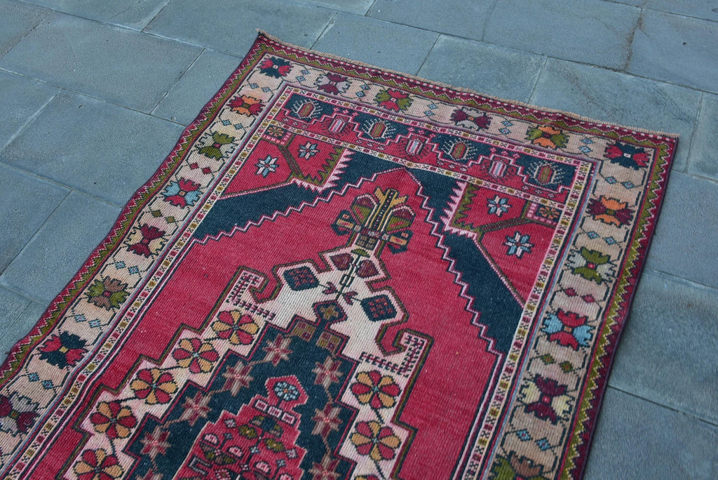 Vintage Turkish Accent Area rug 4 x 7.4 ft