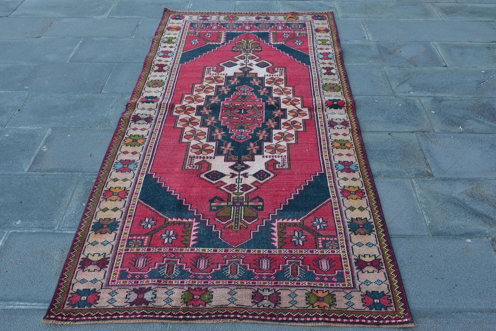 Vintage Turkish Accent Area rug 4 x 7.4 ft