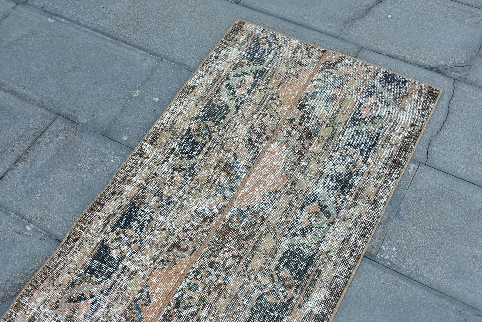 Vintage Turkish Runner Rug 2.1 x 5.6 ft