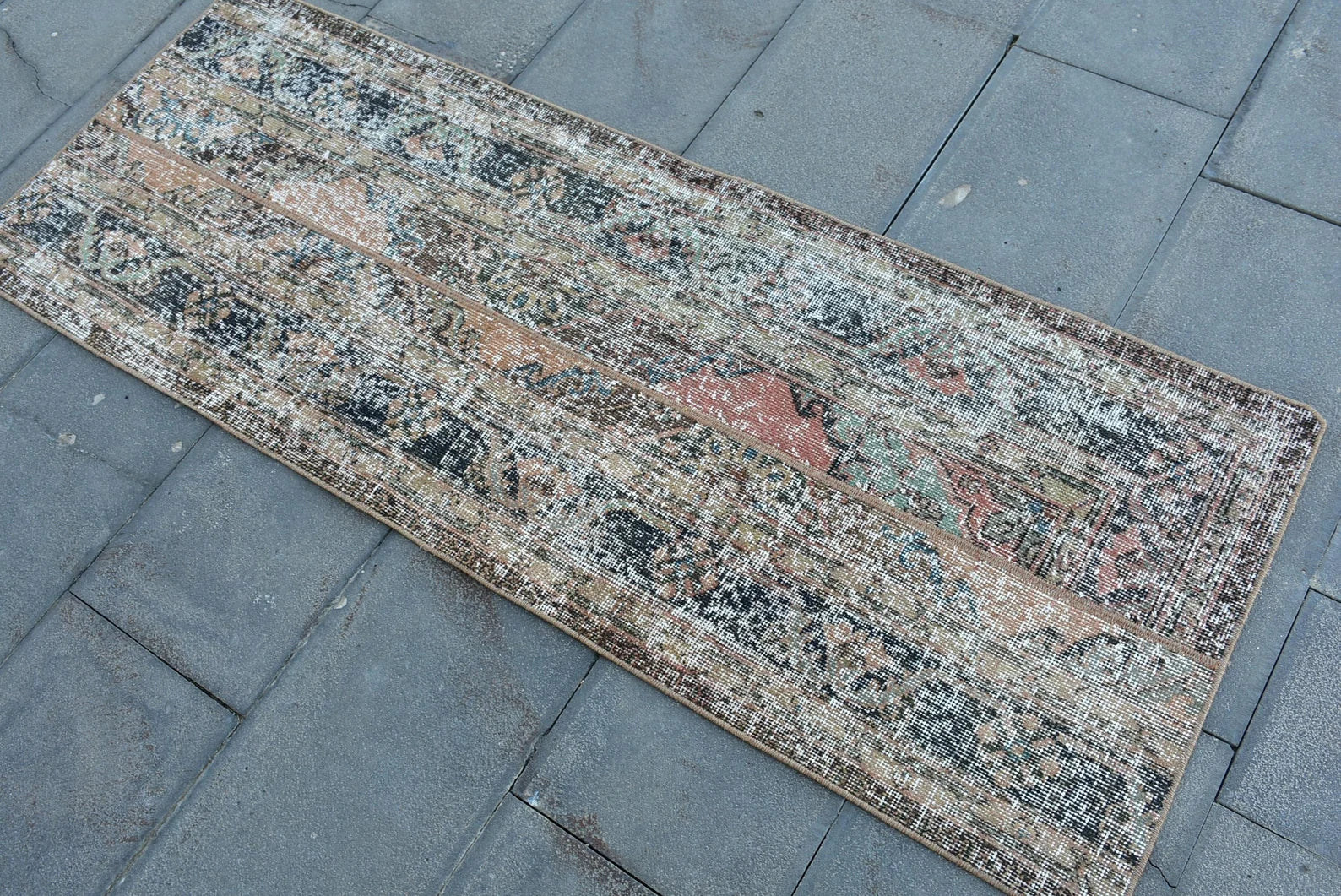 Vintage Turkish Runner Rug 2.1 x 5.6 ft