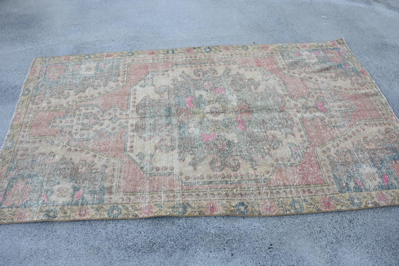 Vintage Turkish Accent Area rug 3.7 x 6.9 ft