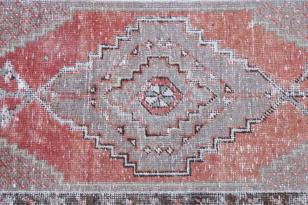 Vintage Turkish Mini Rug 1.5 x 2.5 ft