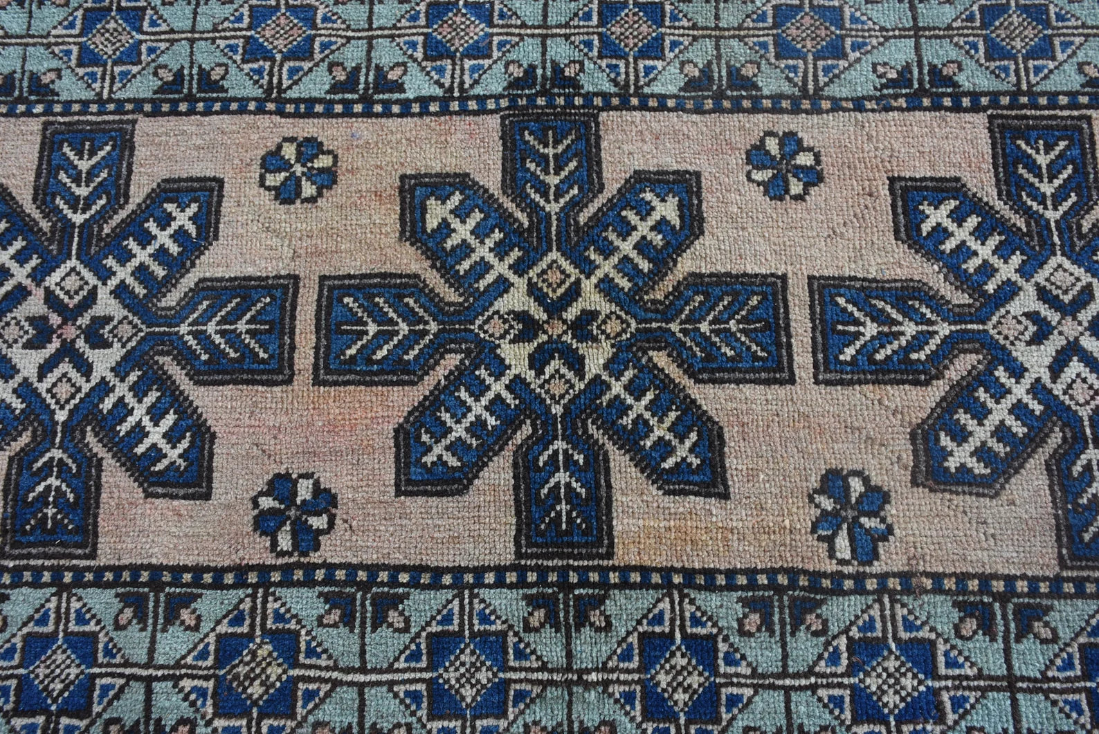 Vintage Turkish Accent Area rug 2.9 x 6.3 ft