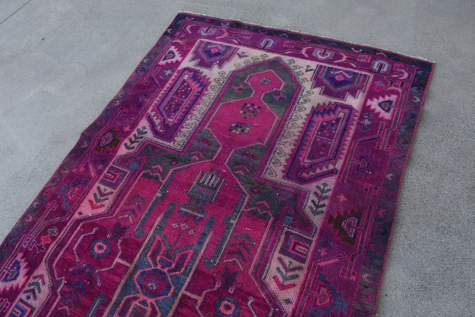 Vintage Turkish Accent Area rug 4.2 x 8.8 ft