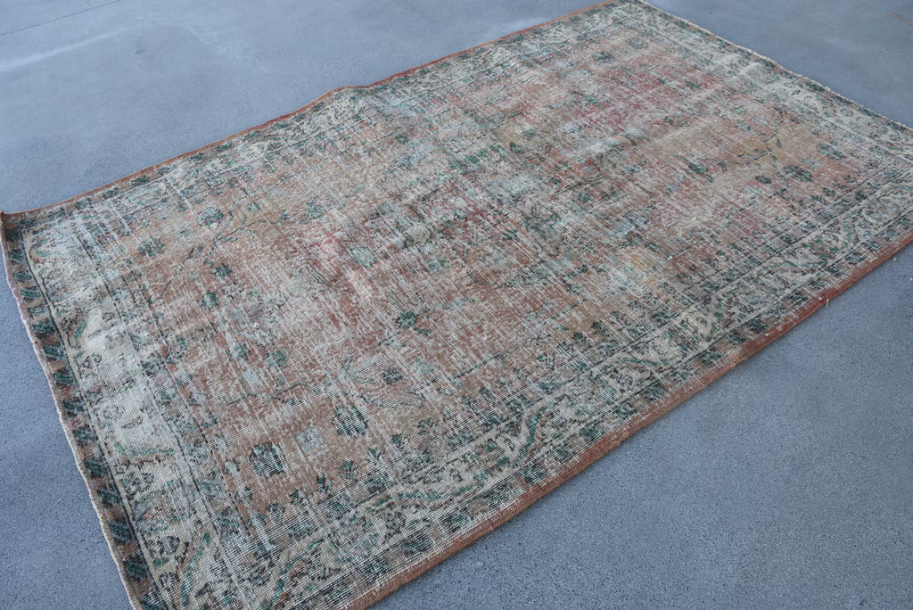 XL Vintage Turkish Accent Area Rug 5 x 8 ft