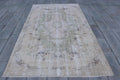 XL Vintage Turkish Accent Area rug 5.6 x 9.5 ft