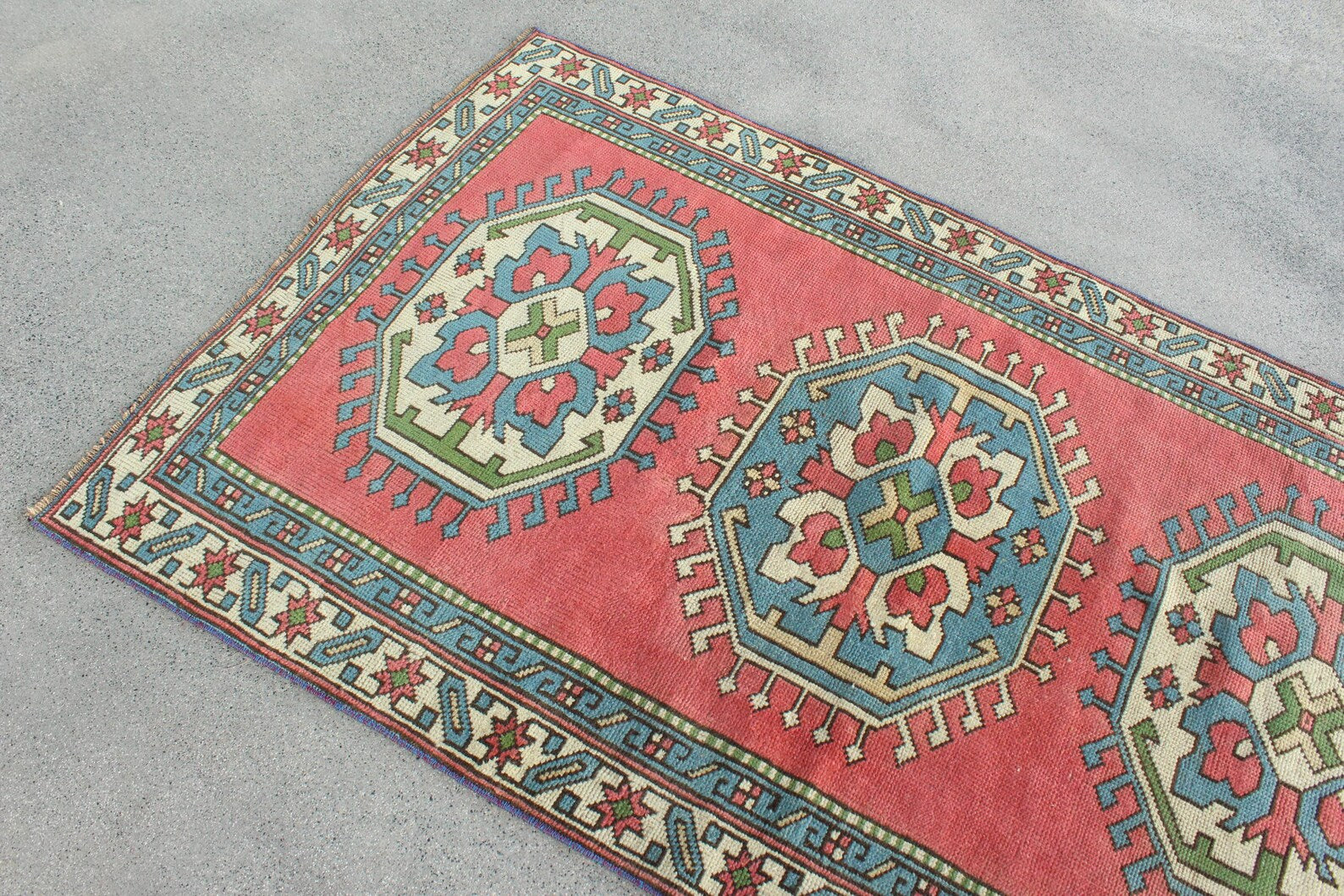 Vintage Turkish Accent Area rug 3.5 x 6 ft