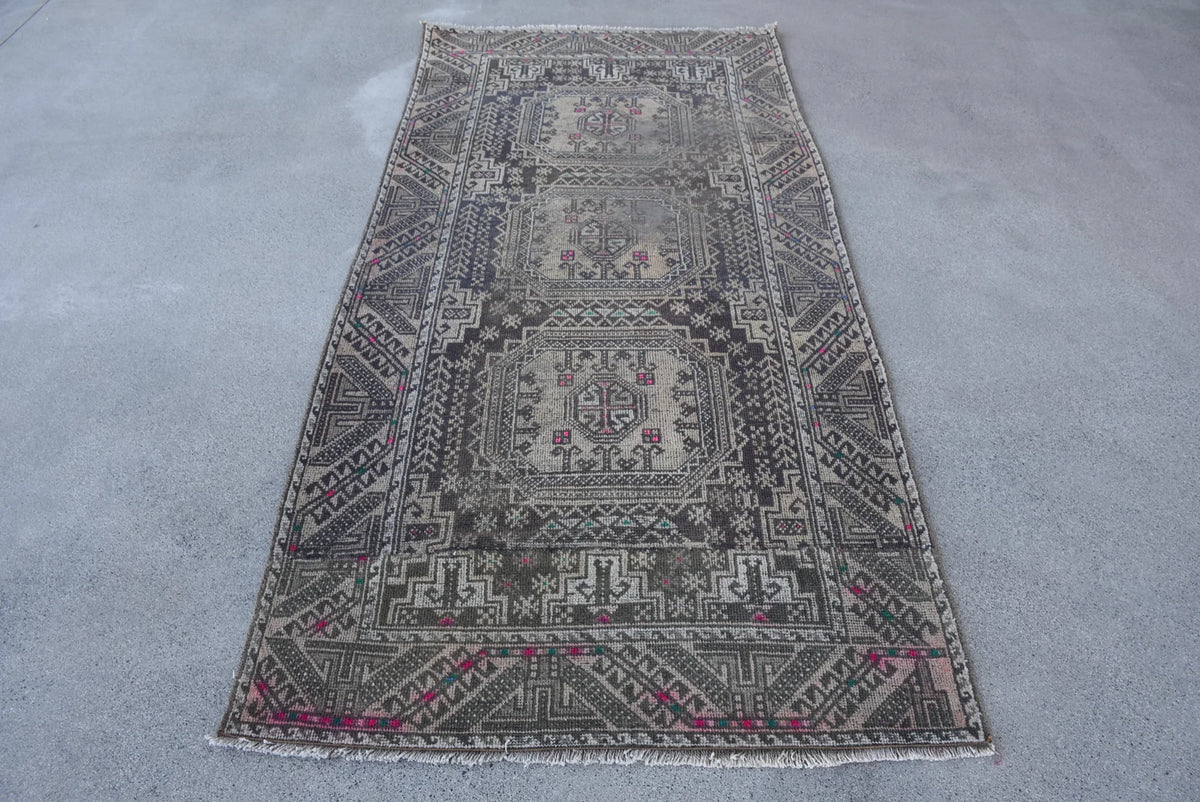 Vintage Persian Accent Area Rug 3.7 x 7.9 ft