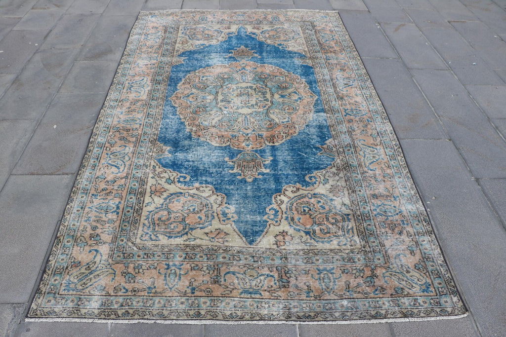 XL Vintage Turkish Accent Area Rug 4.9 x 8.4 ft