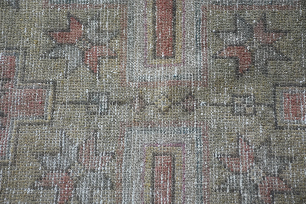 Vintage Persian Accent Area Rug 4.2 x 8.4 ft