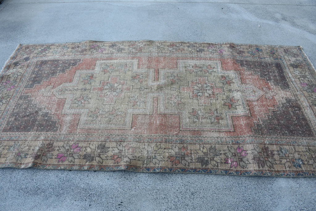 Vintage Persian Accent Area Rug 4.2 x 8.4 ft