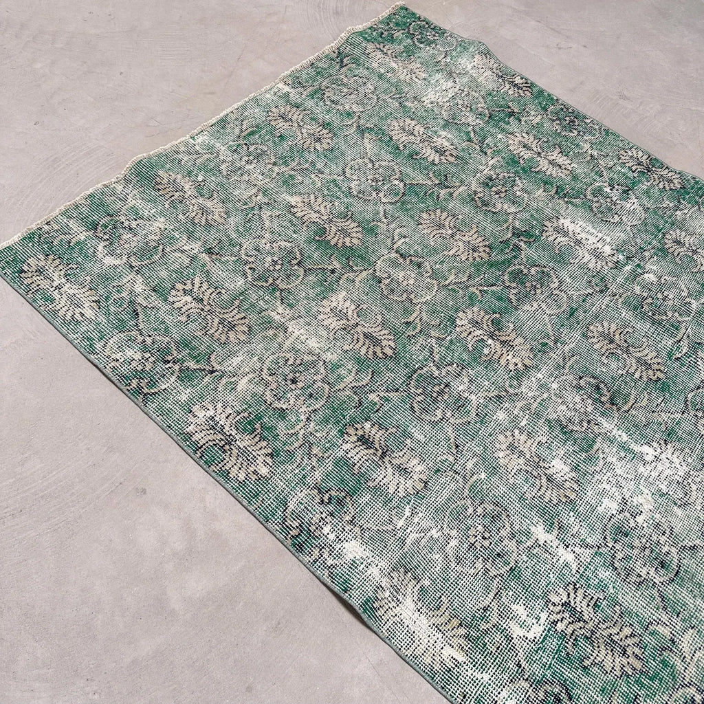 Vintage Turkish Accent Area Rug 4.1 x 8.7 ft
