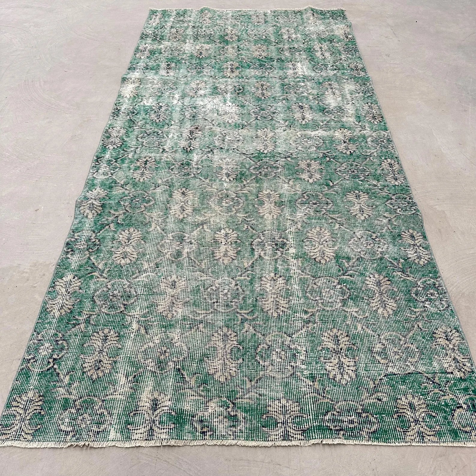 Vintage Turkish Accent Area Rug 4.1 x 8.7 ft