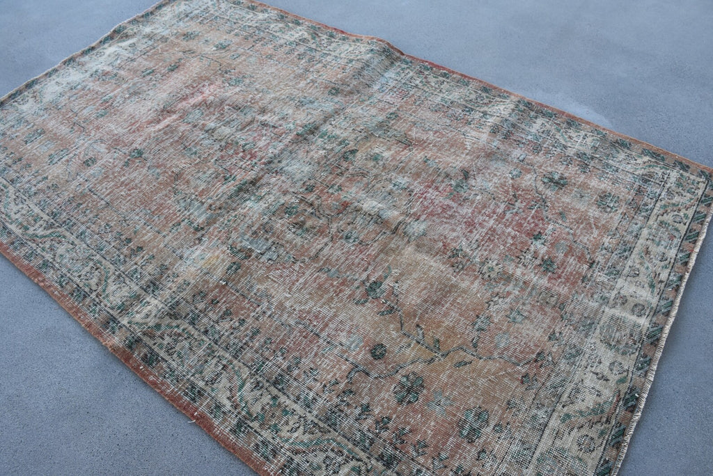 XL Vintage Turkish Accent Area Rug 5 x 8 ft