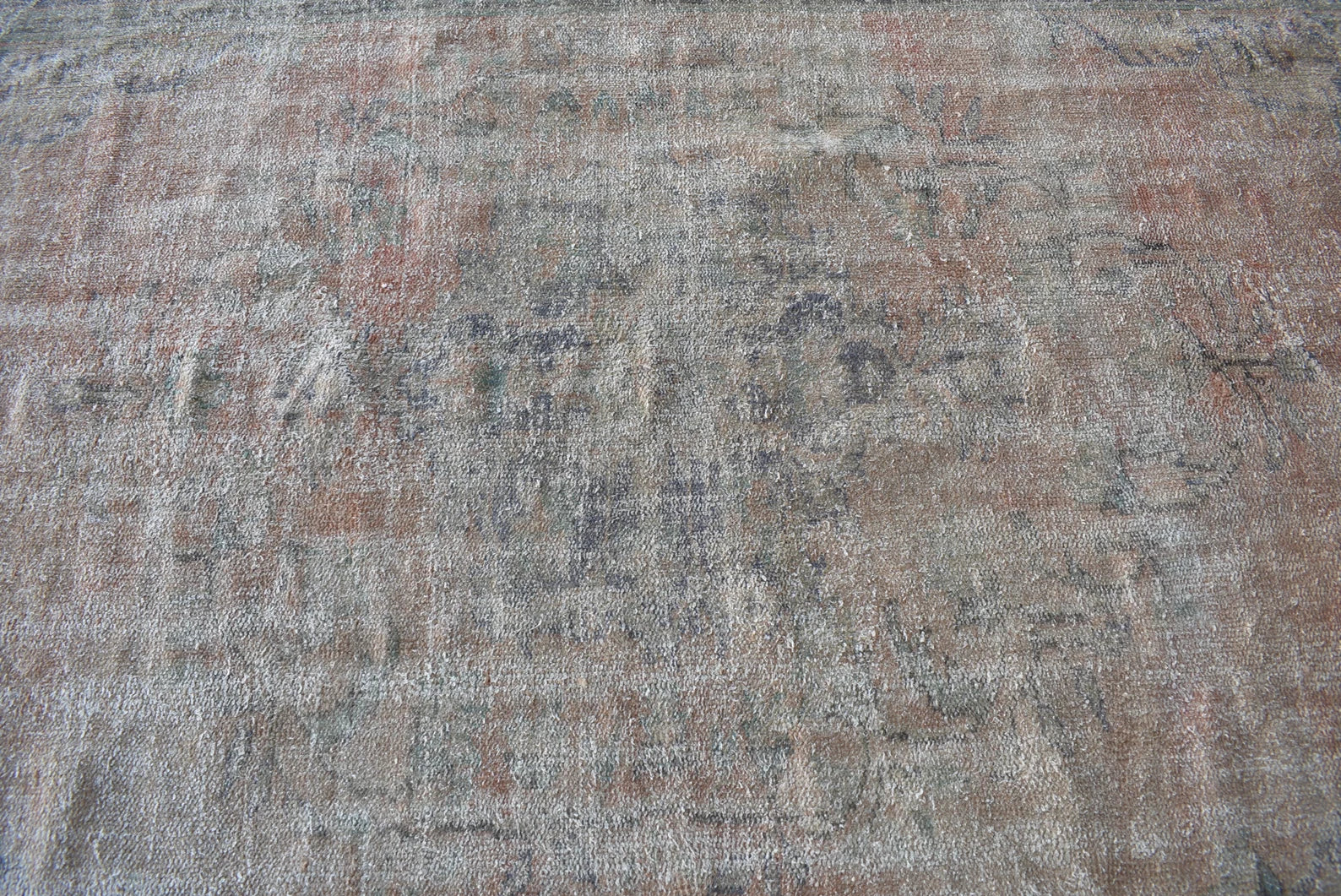 XL Vintage Turkish Accent Area Rug 5.3 x 8.8 ft