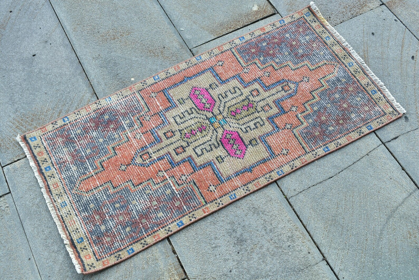 Vintage Turkish Mini Rug 1.5 x 3 ft