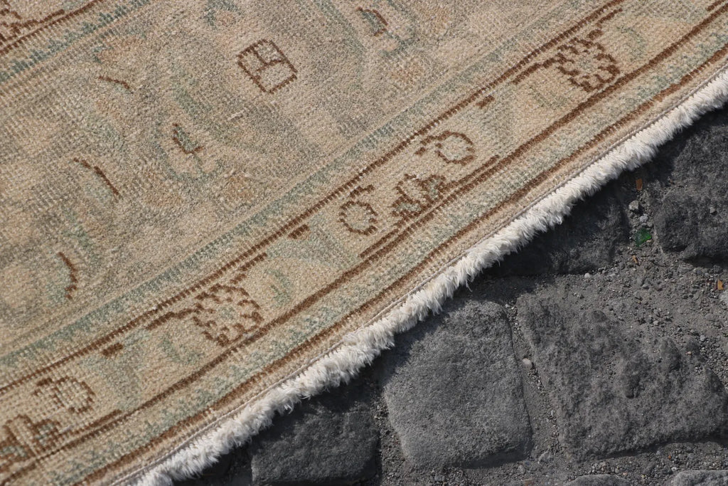 XL Vintage Turkish Accent Area Rug 6.6 x 9.4 ft