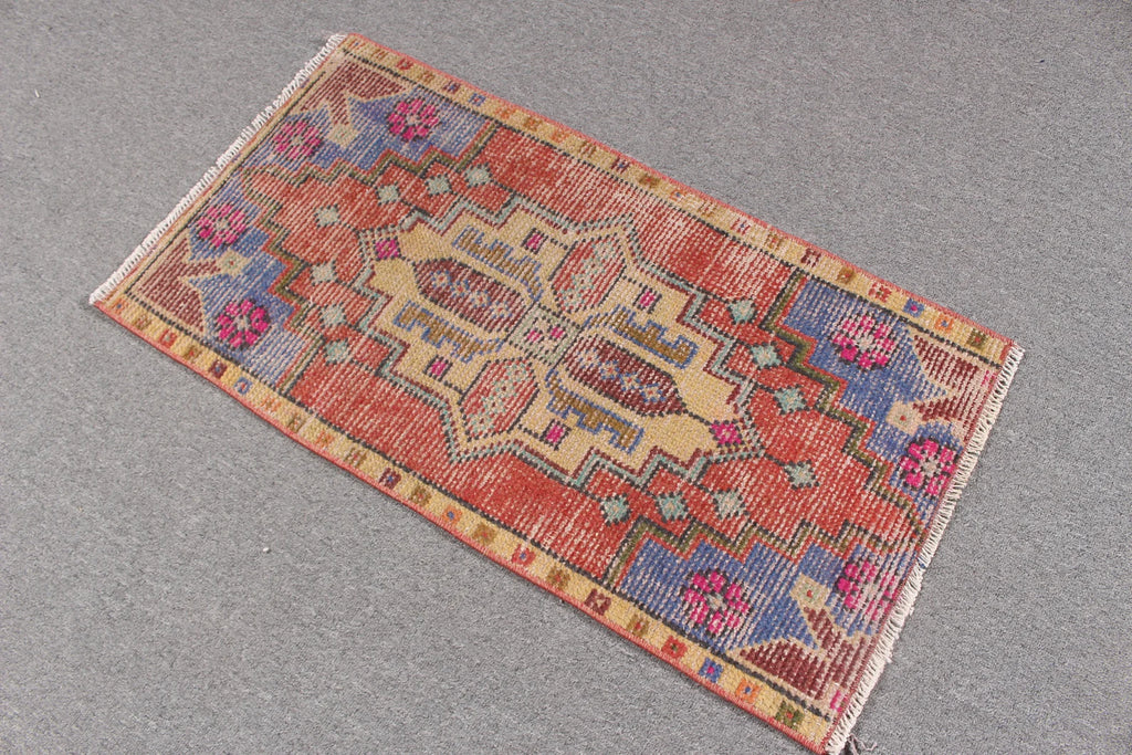 Vintage Turkish Mini Rug 1.4 x 2.7 ft
