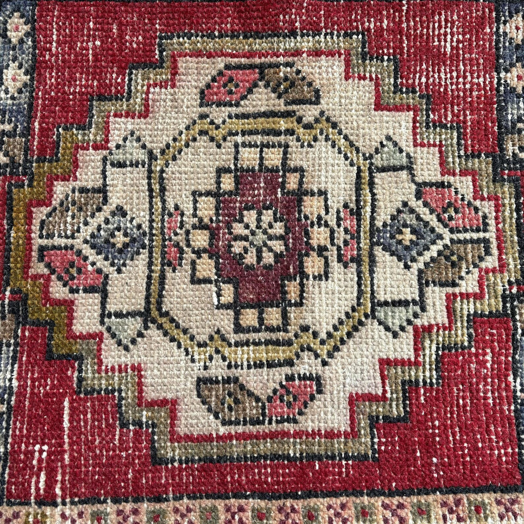 Vintage Turkish Mini Rug 1.5 x 3.1 ft