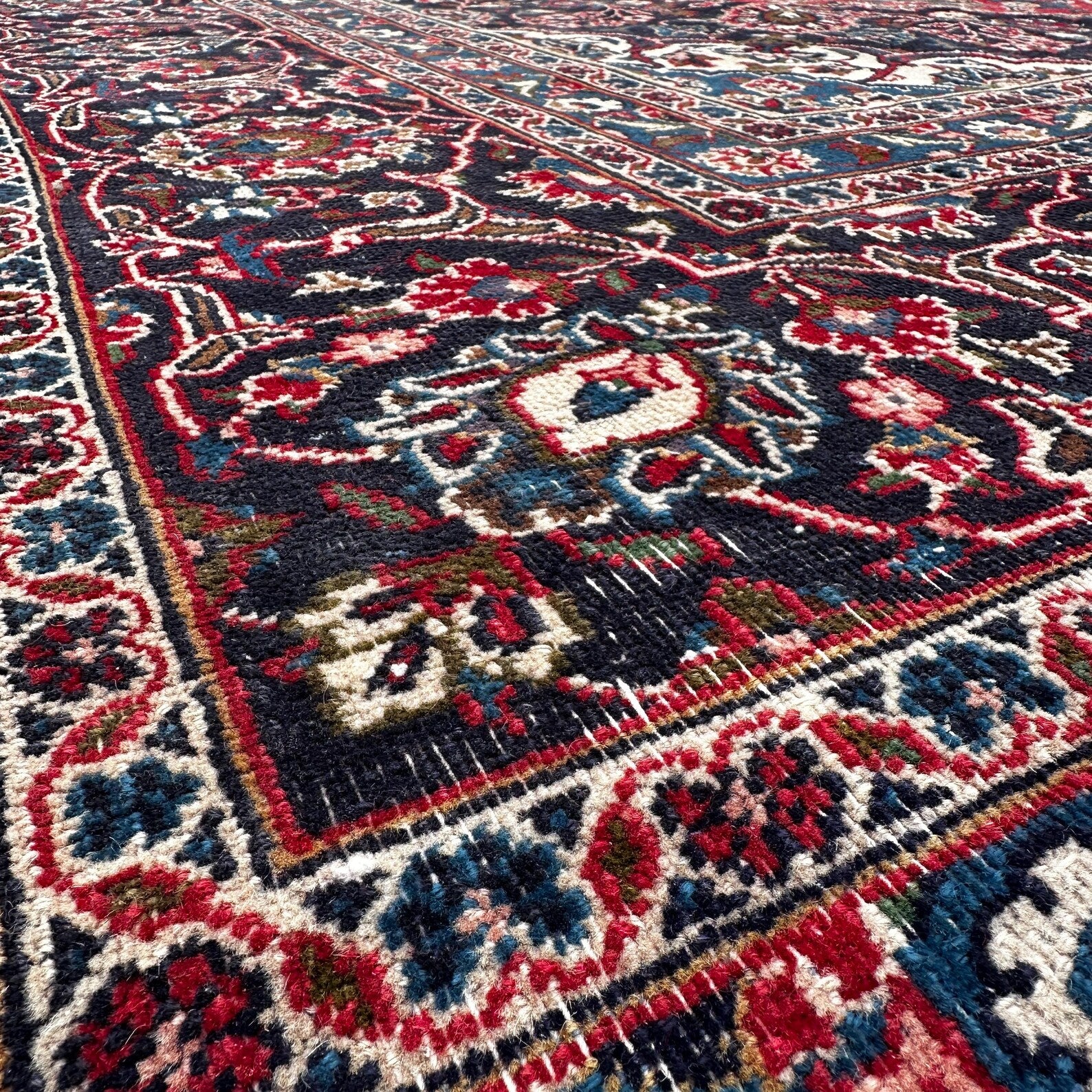 XL Vintage Persian Accent Area Rug 9.5 x 12.3 ft