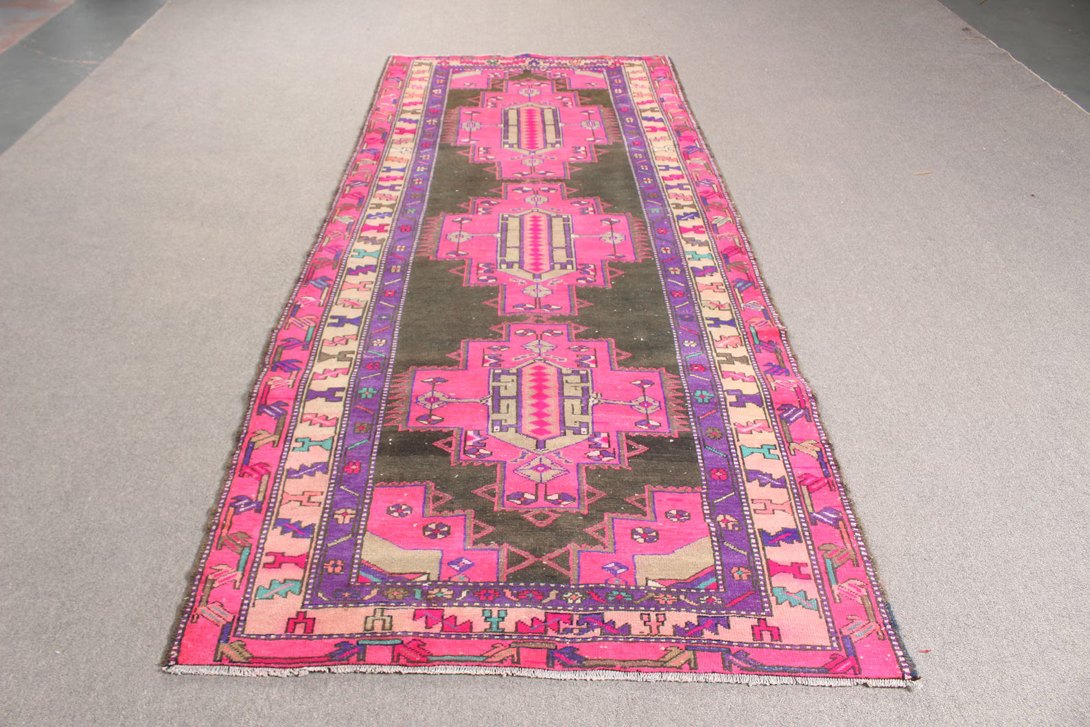 Vintage Persian Accent Area Rug 4 x 9.6 ft