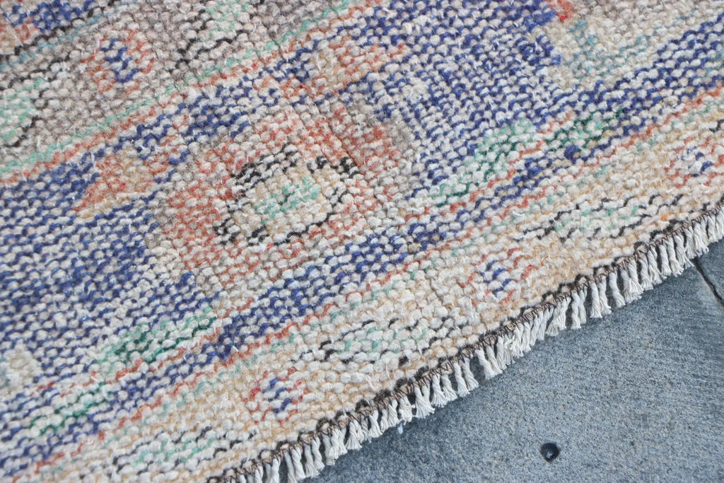 XL Vintage Turkish Accent Area rug 5.6 x 9.2 ft