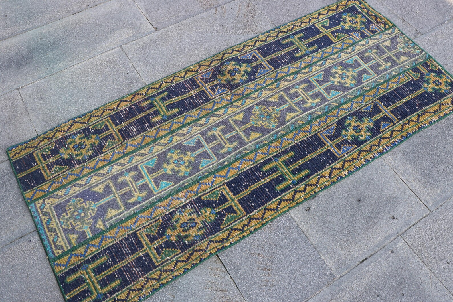 Vintage Turkish Accent Area rug 2.3 x 5.3 ft