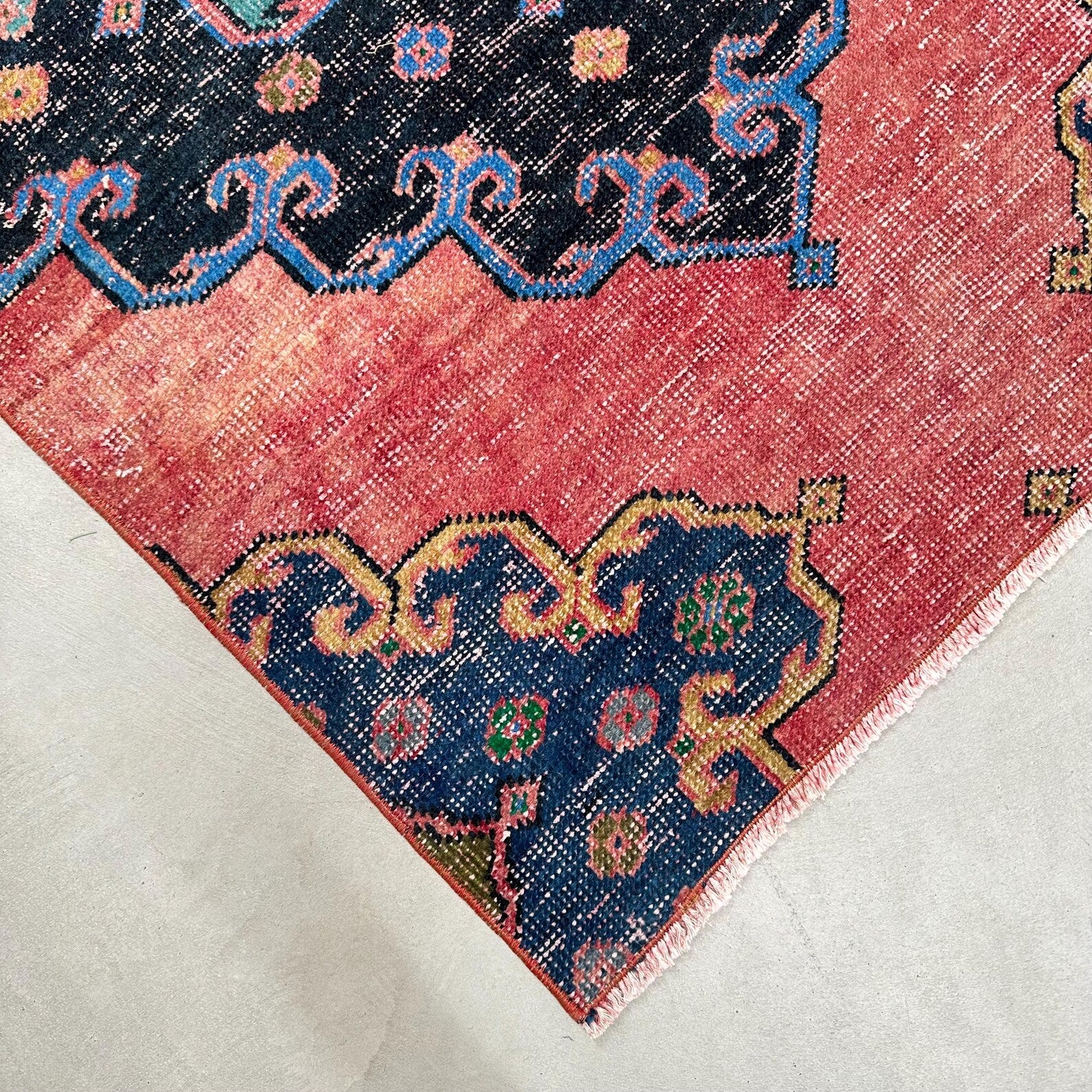 Vintage Turkish Runner Rug 2.4 x 7 ft