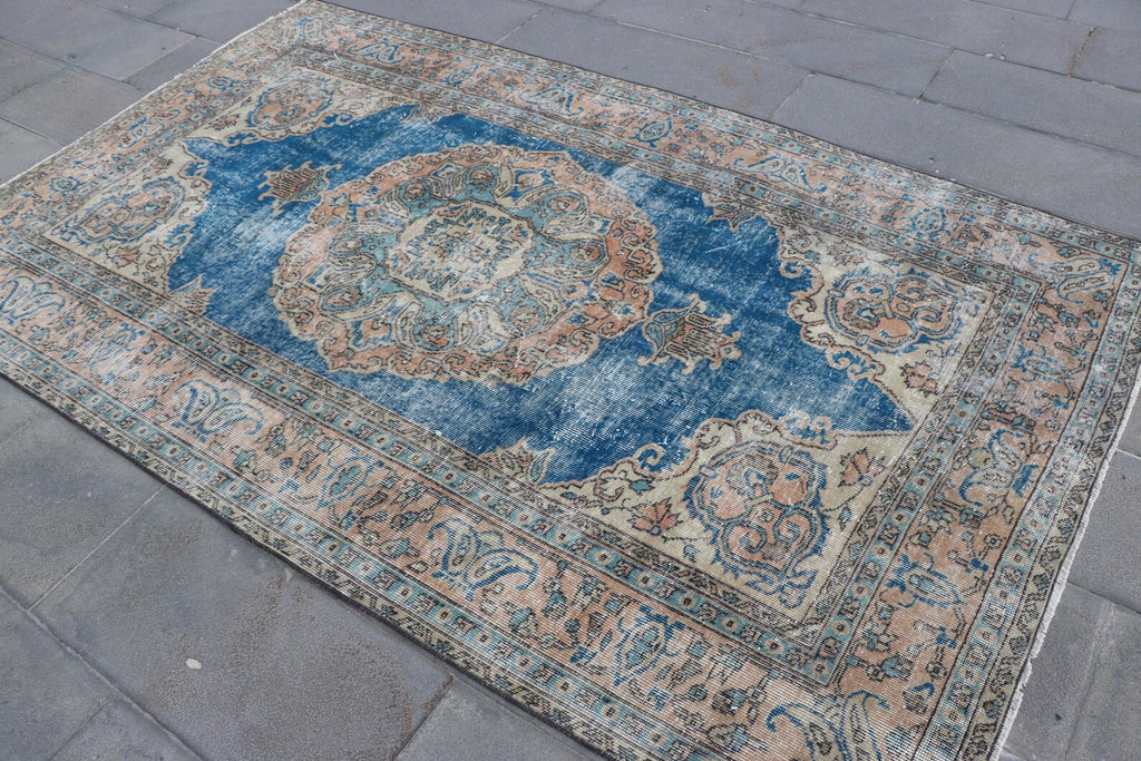 XL Vintage Turkish Accent Area Rug 4.9 x 8.4 ft