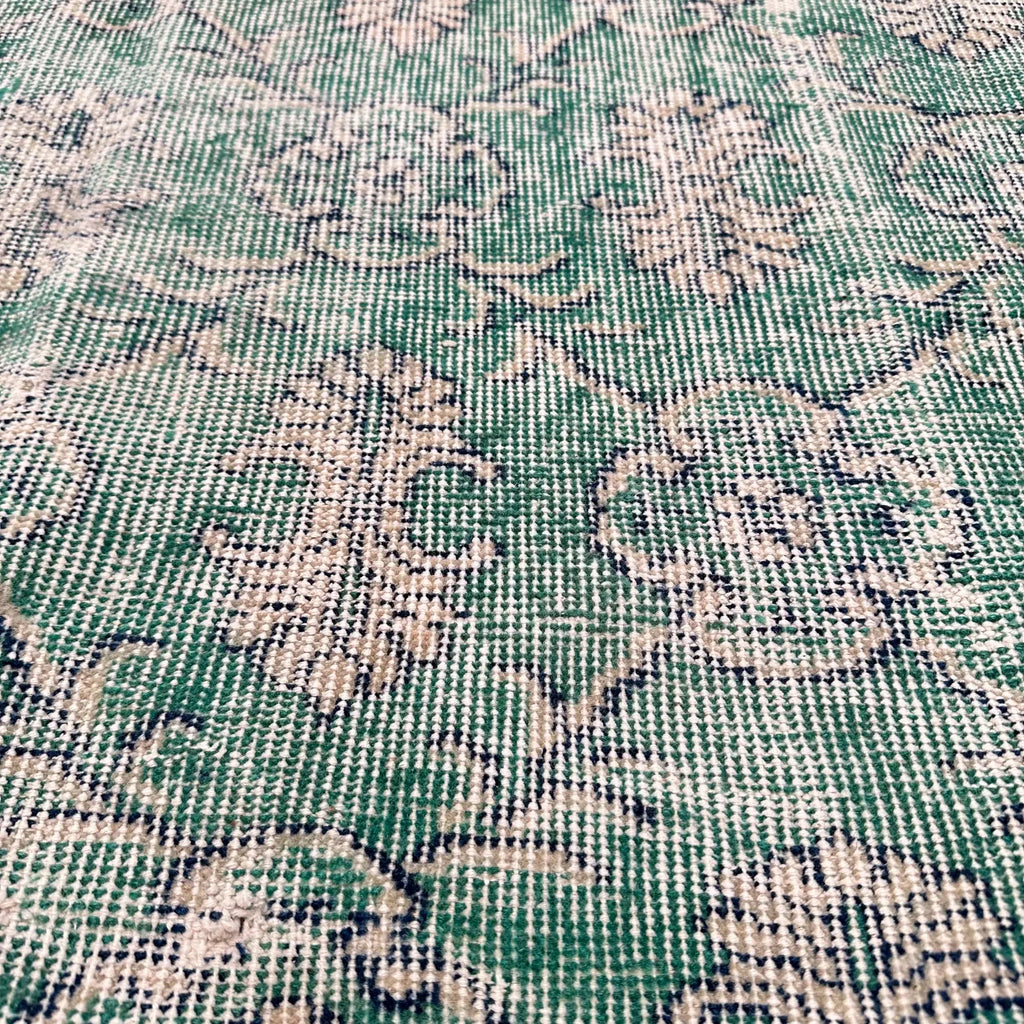 Vintage Turkish Accent Area Rug 4.1 x 8.7 ft