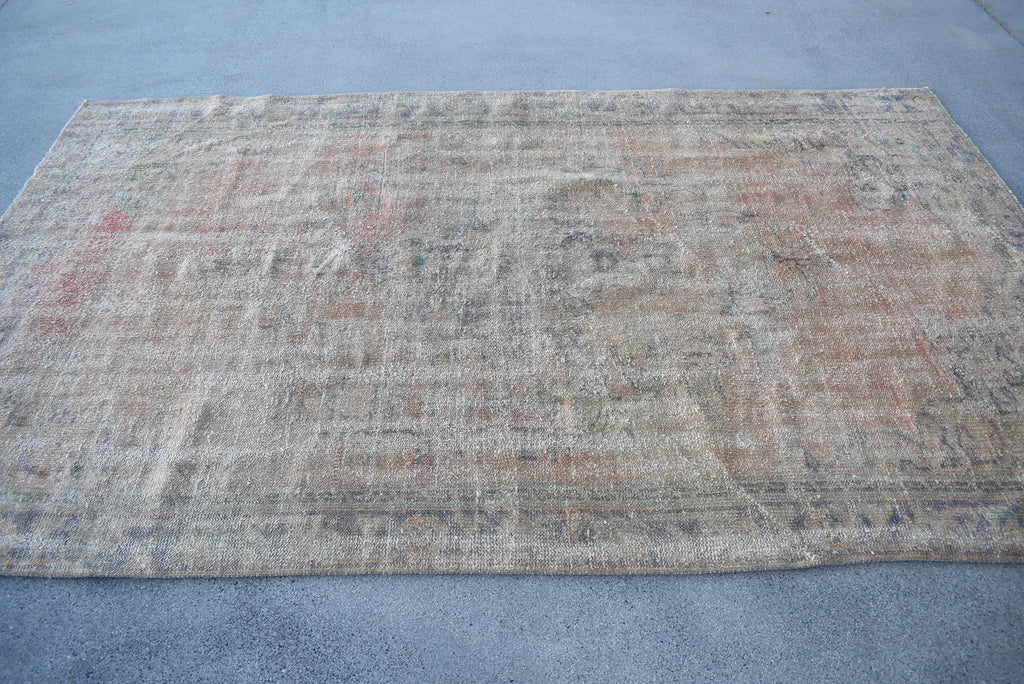 XL Vintage Turkish Accent Area Rug 5.3 x 8.8 ft