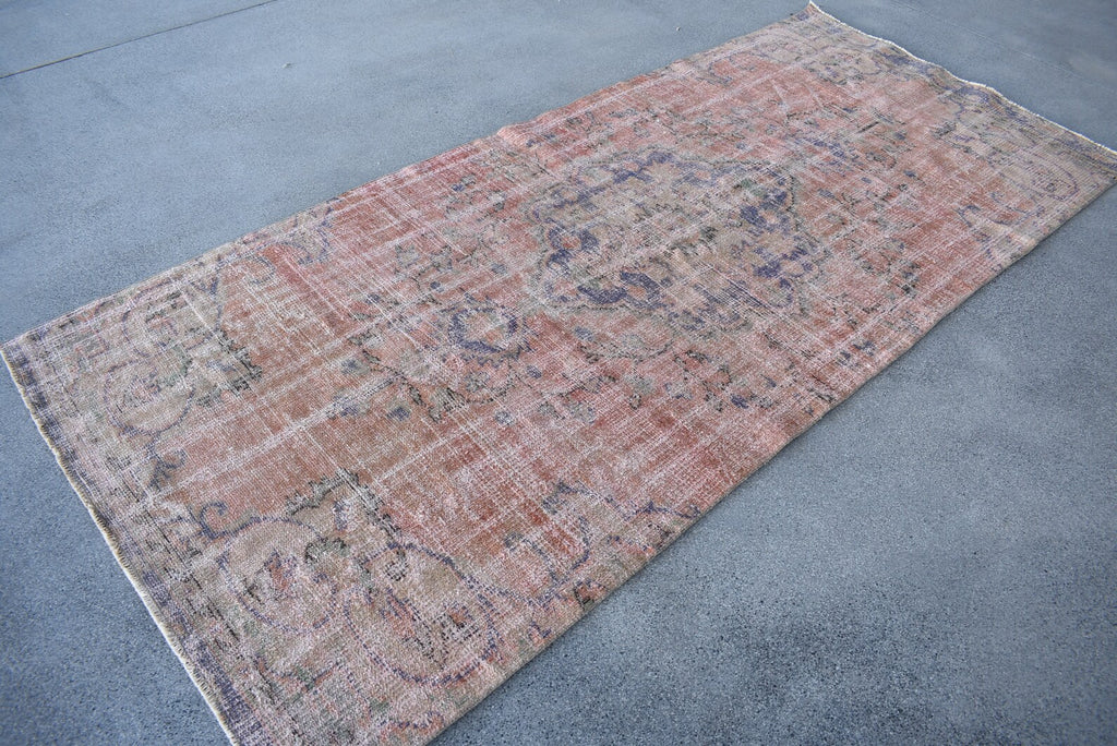 Vintage Turkish Accent Area rug 4.1 x 8.8 ft
