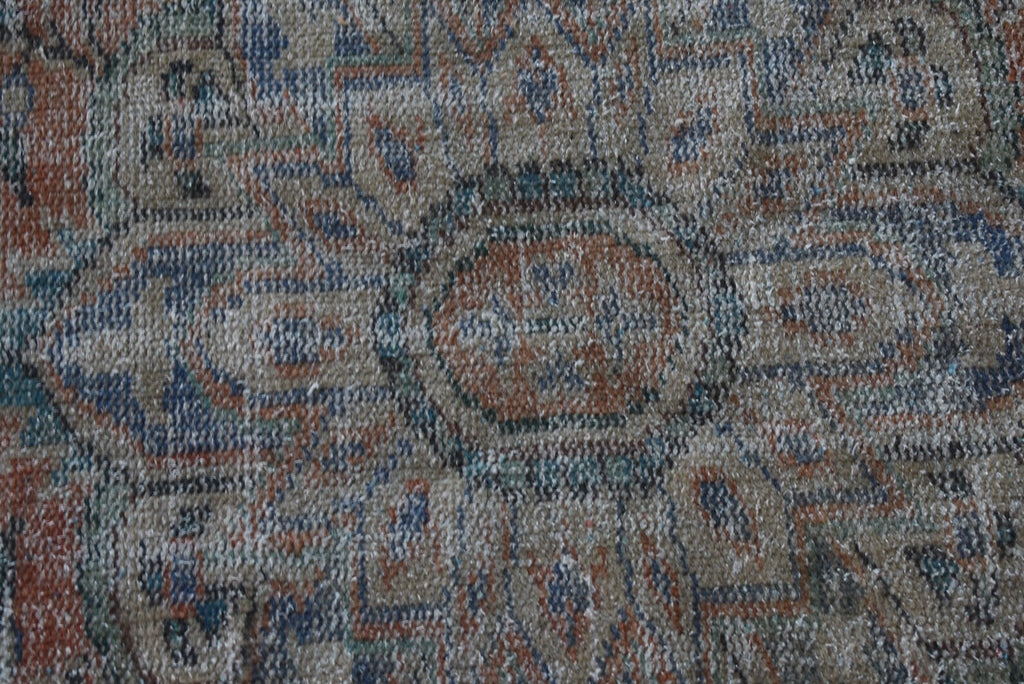 XL Vintage Turkish Accent Area Rug 5.1 x 8.8 ft