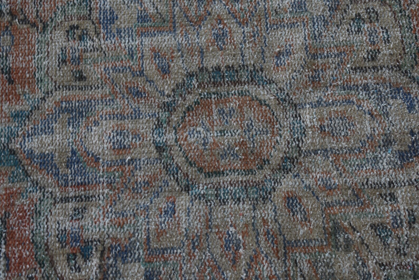 XL Vintage Turkish Accent Area Rug 5.1 x 8.8 ft
