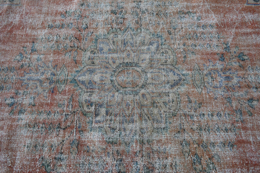 XL Vintage Turkish Accent Area Rug 5.1 x 8.8 ft