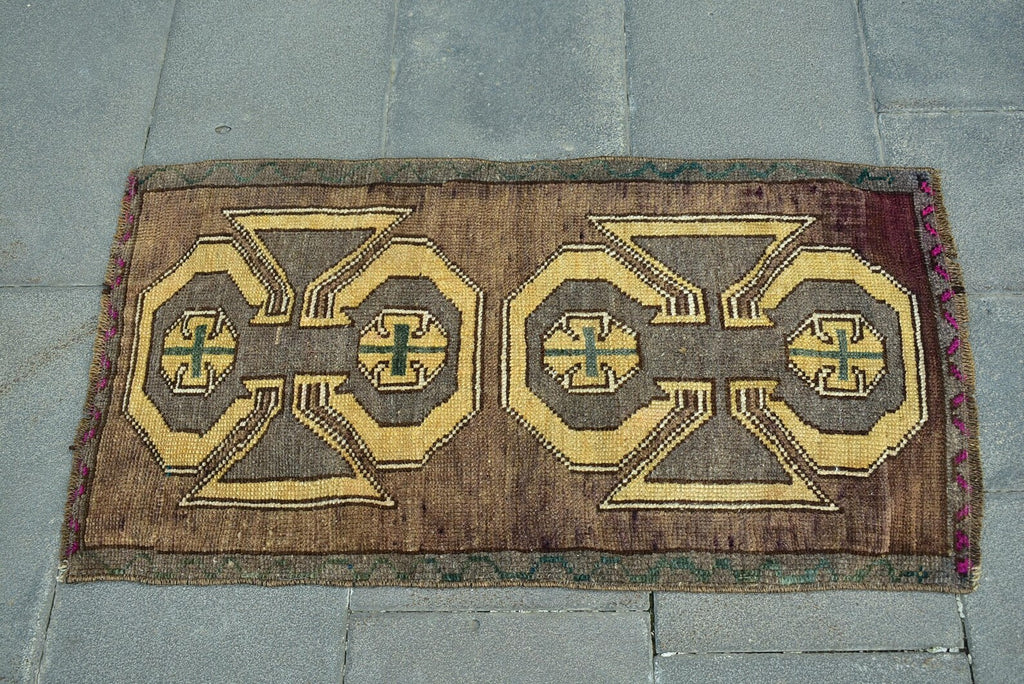 Vintage Turkish Mini Rug 1.7 x 3.1 ft