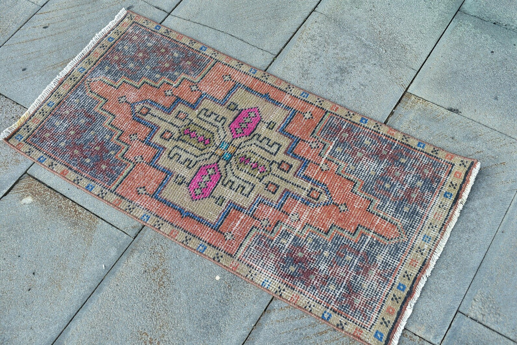 Vintage Turkish Mini Rug 1.5 x 3 ft