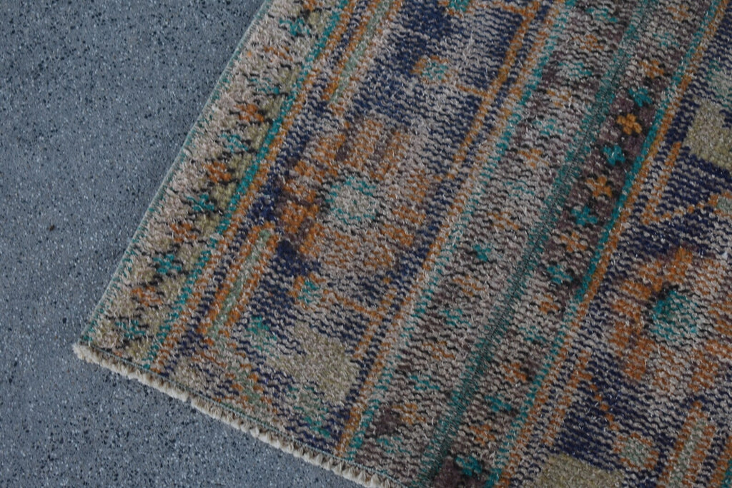 Vintage Turkish Runner Rug 1.7 x 9.6 ft