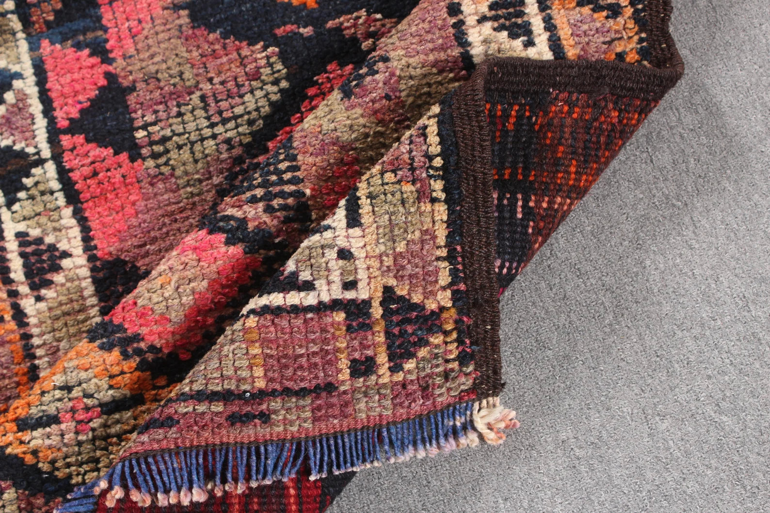 Vintage Turkish Runner Rug 2.7 x 9.6 ft