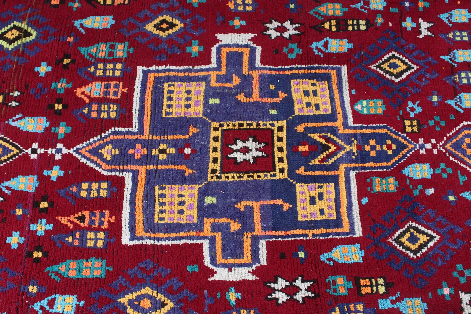 Vintage Turkish Accent Area rug 3.8 x 7.9 ft