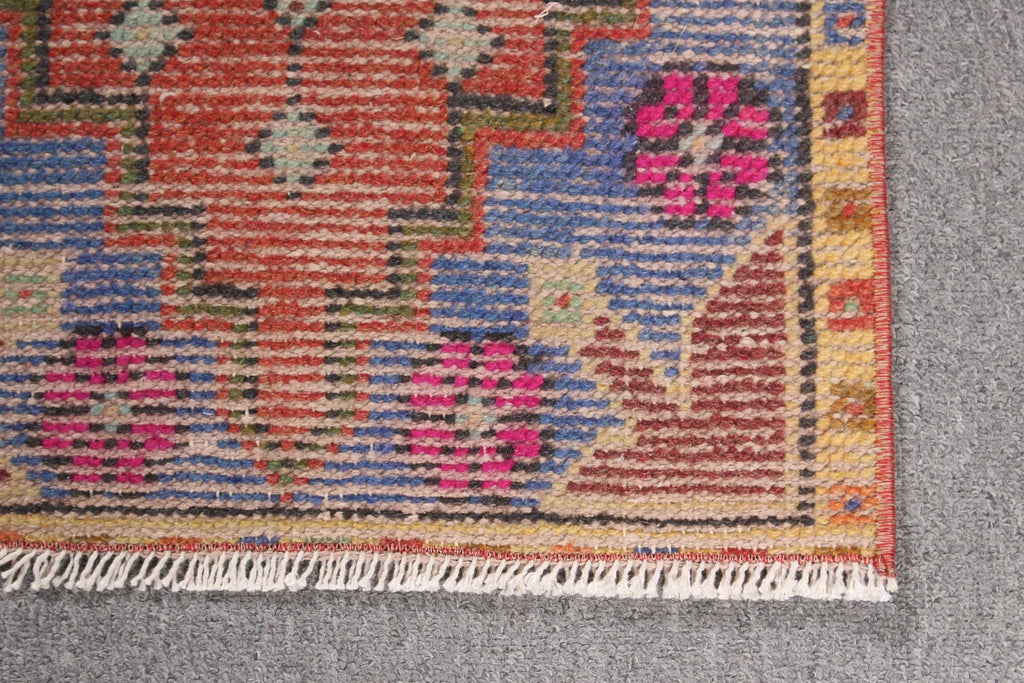Vintage Turkish Mini Rug 1.4 x 2.7 ft