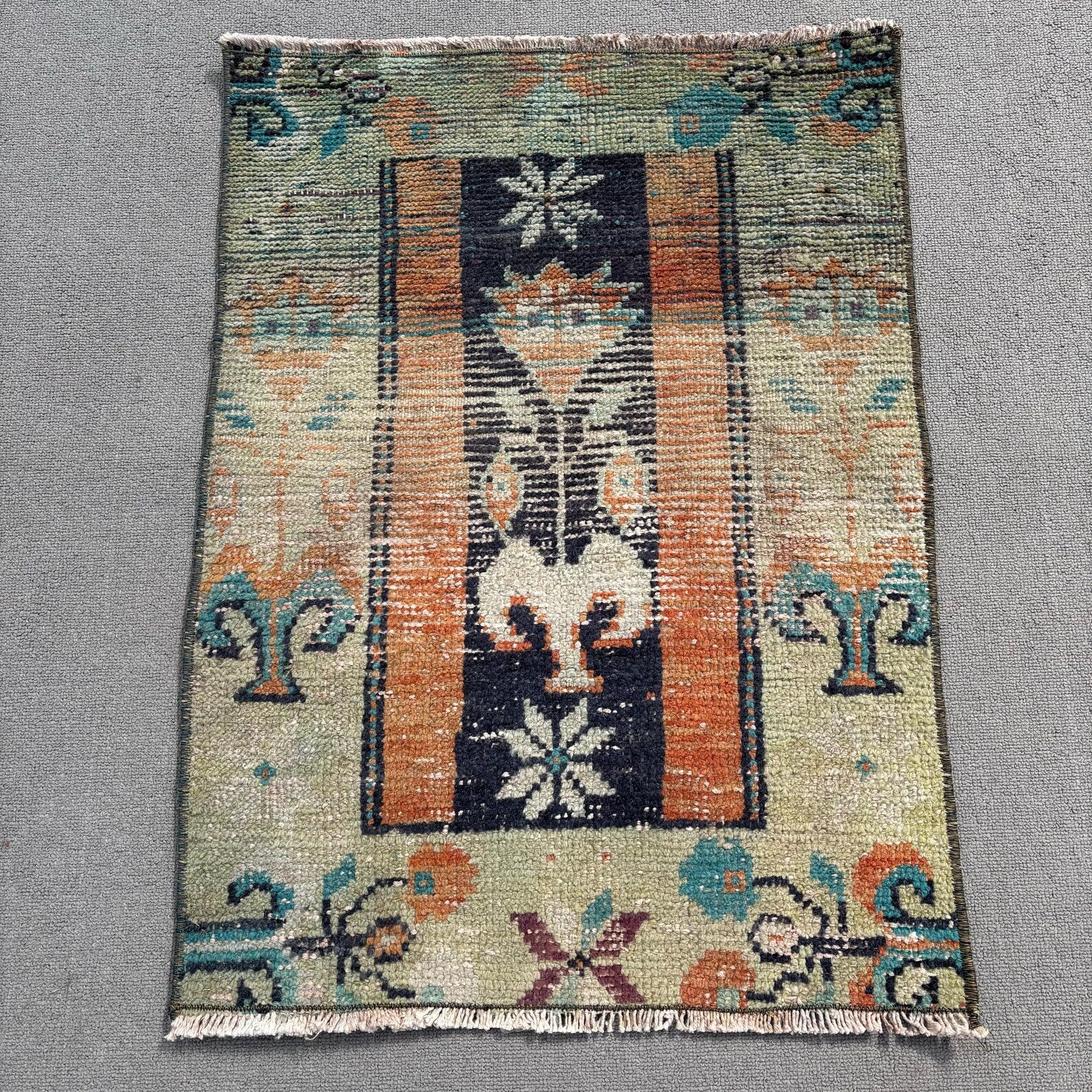 Vintage Turkish Mini Rug 1.8 x 2.5 ft