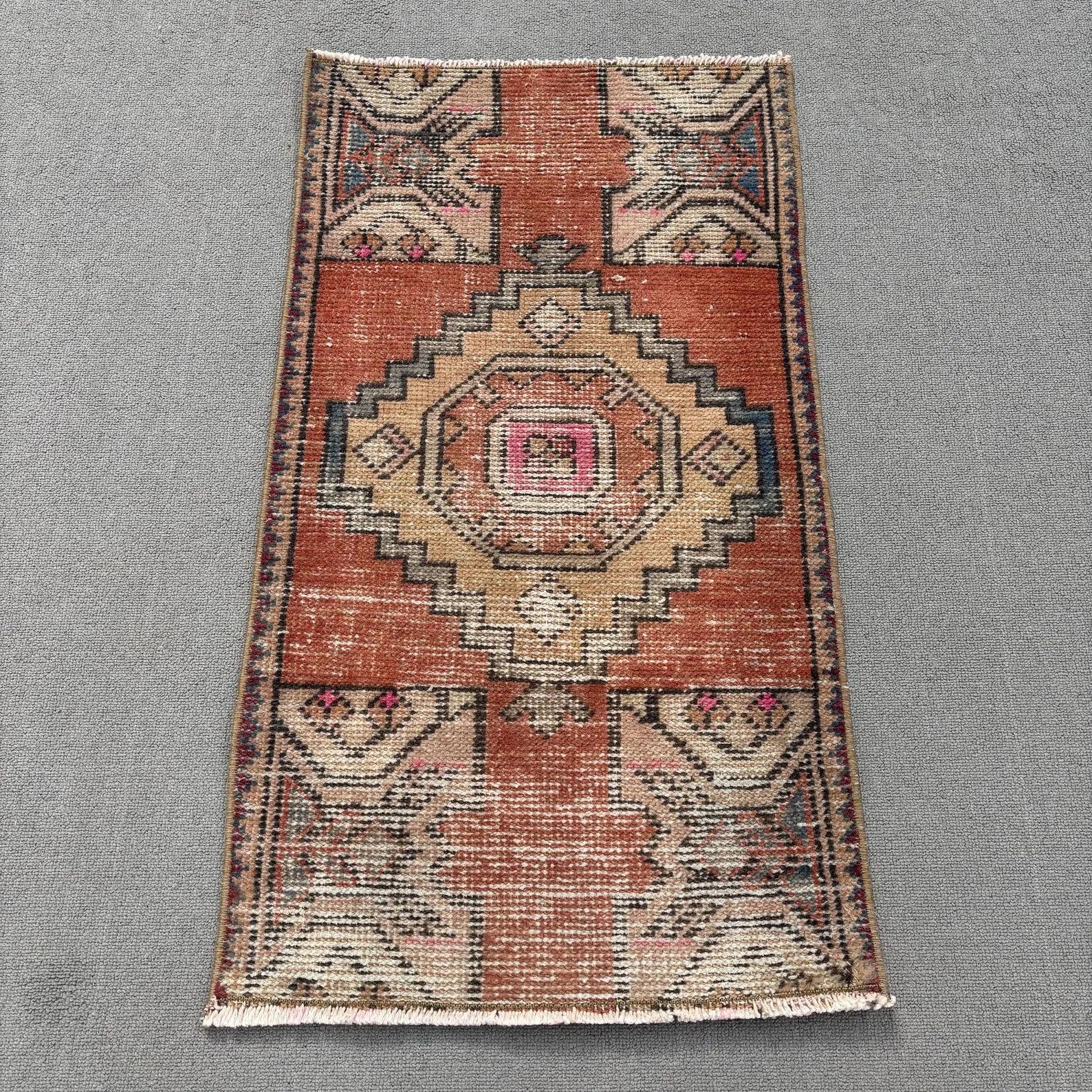 Vintage Turkish Mini Rug 1.6 x 2.9 ft