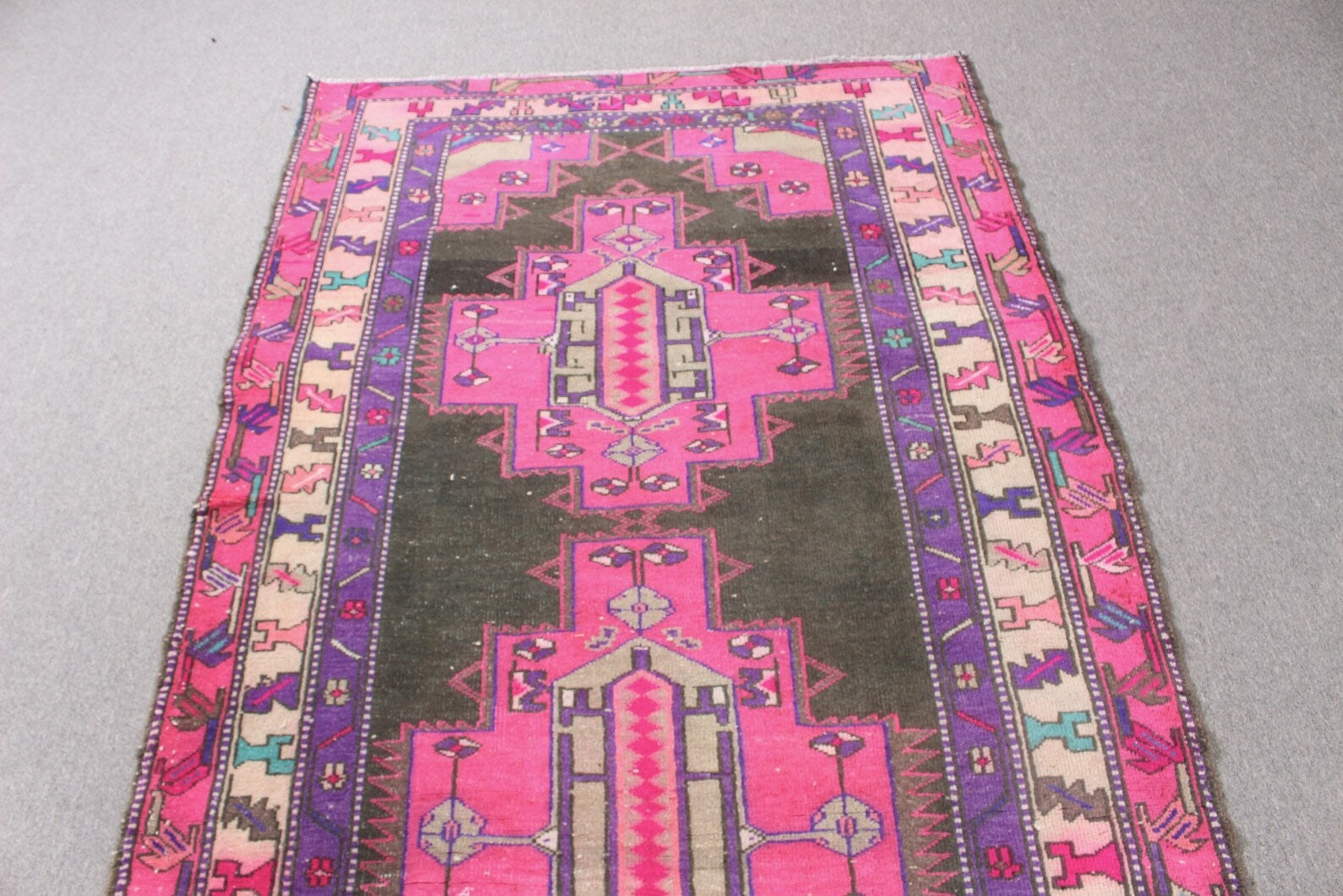 Vintage Persian Accent Area Rug 4 x 9.6 ft
