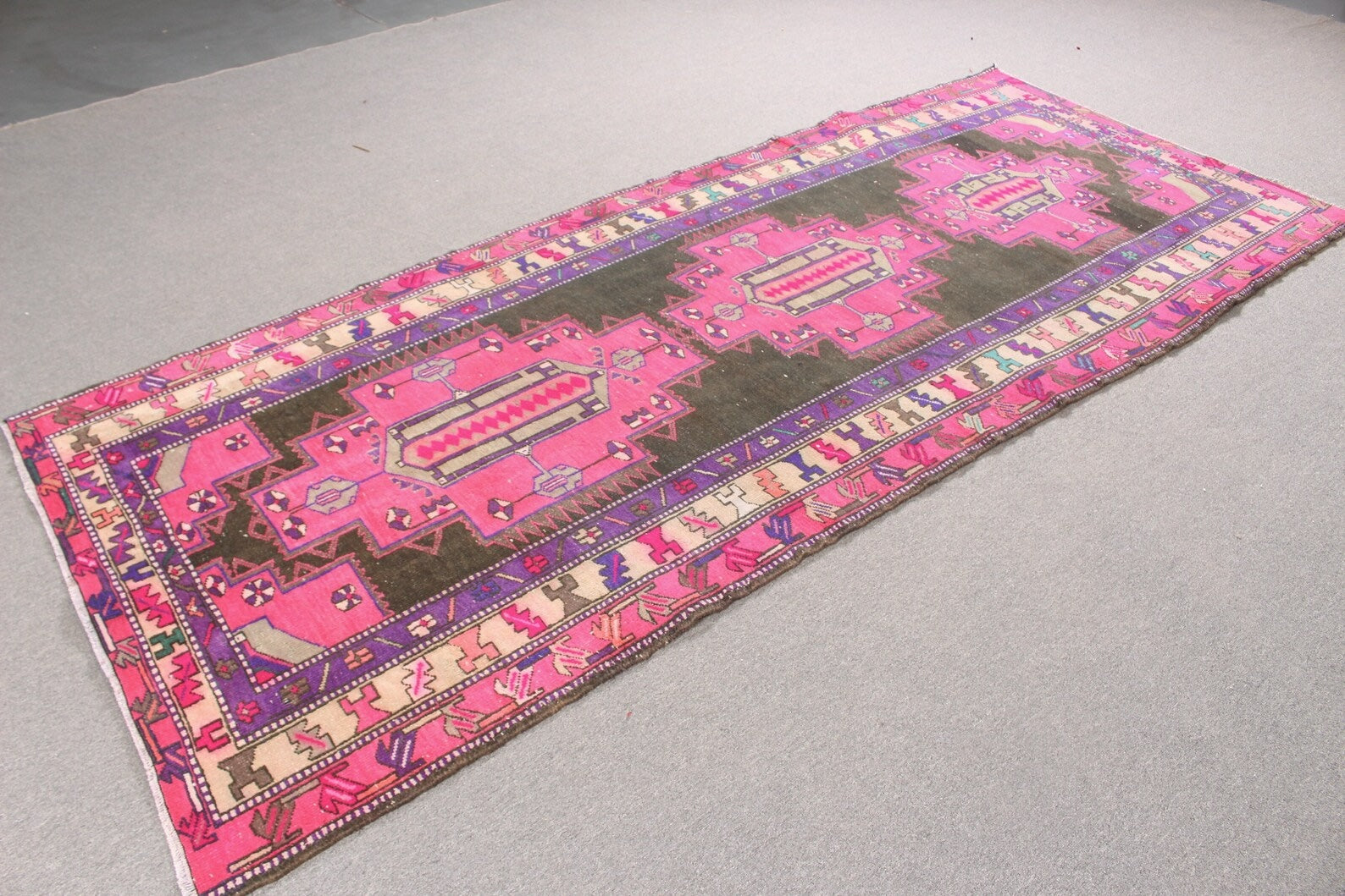 Vintage Persian Accent Area Rug 4 x 9.6 ft