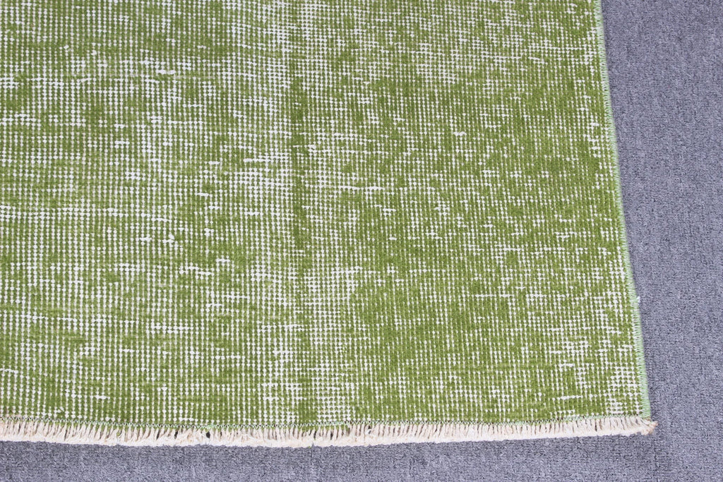 XL Vintage Turkish Accent Area Rug 6.9 x 9.1 ft